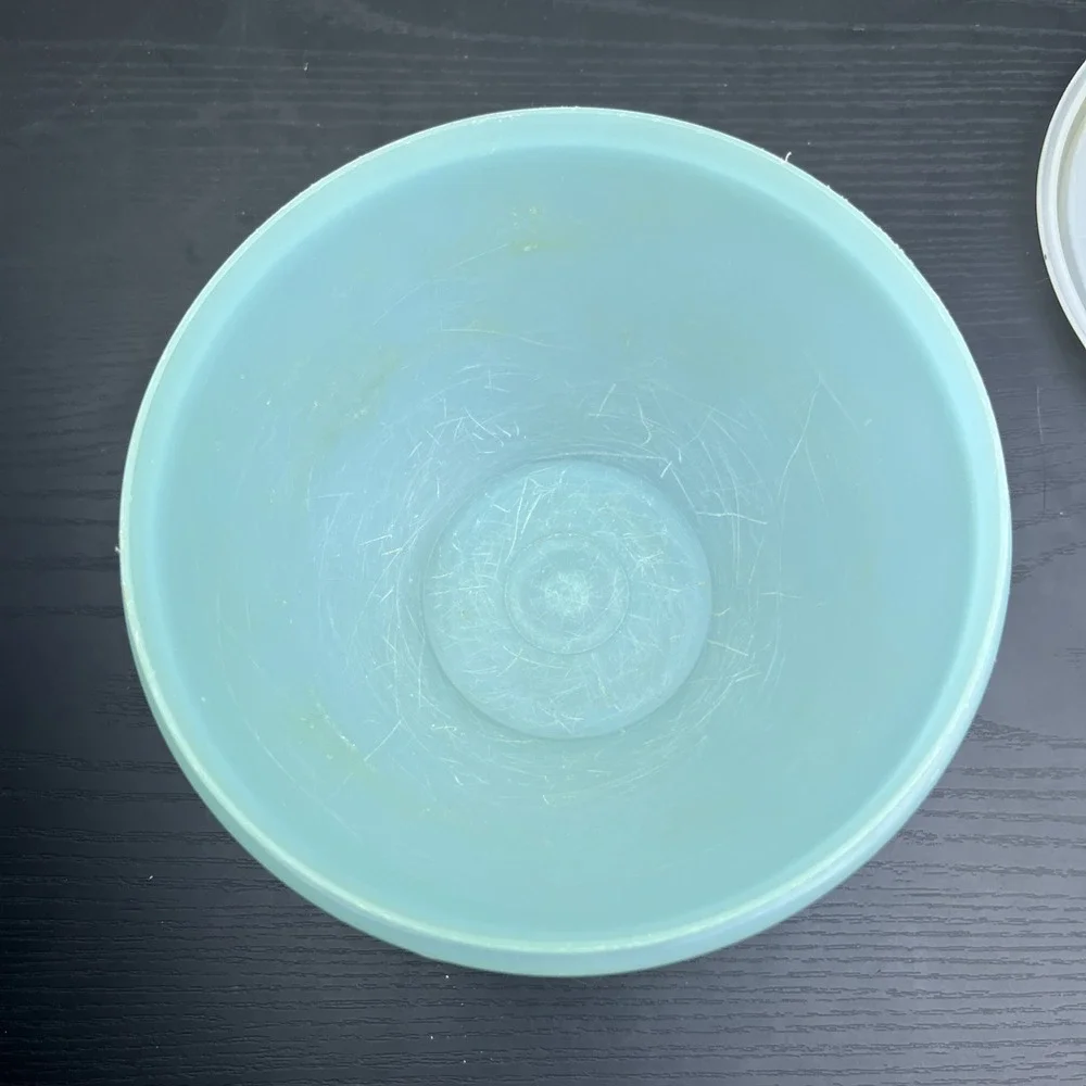 VTG Tupperware Small Light Blue Container 234-19 With White Lid 227-42